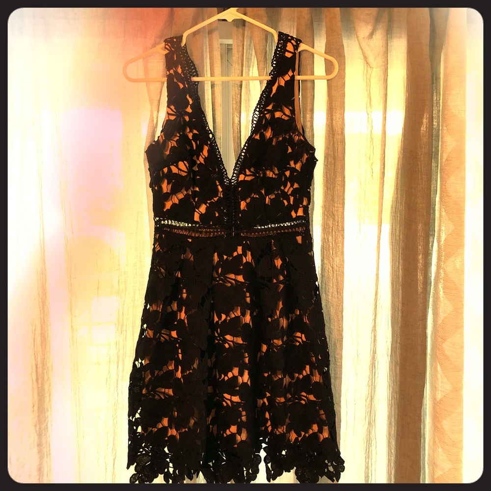 Women’s/ junior little black dress